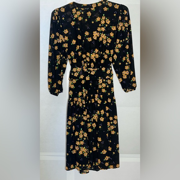 Cabi Wrap Dress Floral Pattern Black Style #5945 Size Small - Picture 7 of 12